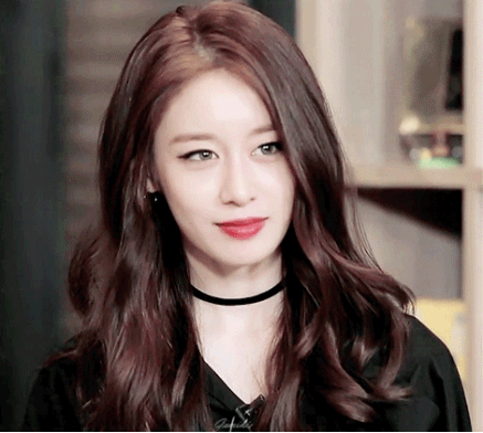 Jiyeon xinh đẹp và quyến rũ trên sân khấu concert nước ngoài