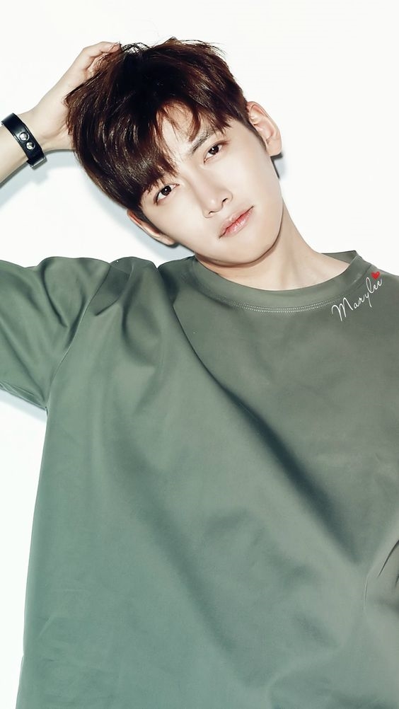 Hài hước với tên tiếng Trung của sao Kpop