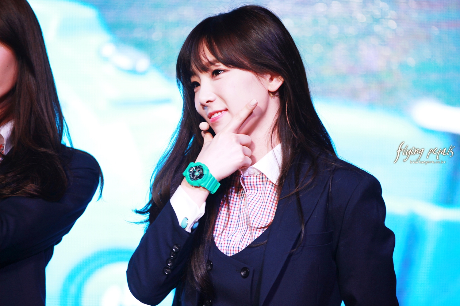 Fansite của Taeyeon: cưng thần tượng, năm nào cũng mua iphone tặng