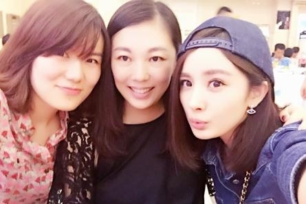 Dương Mịch vẫn nổi bần bật ở đám cưới quản lý cũ dù ăn diện đơn giản