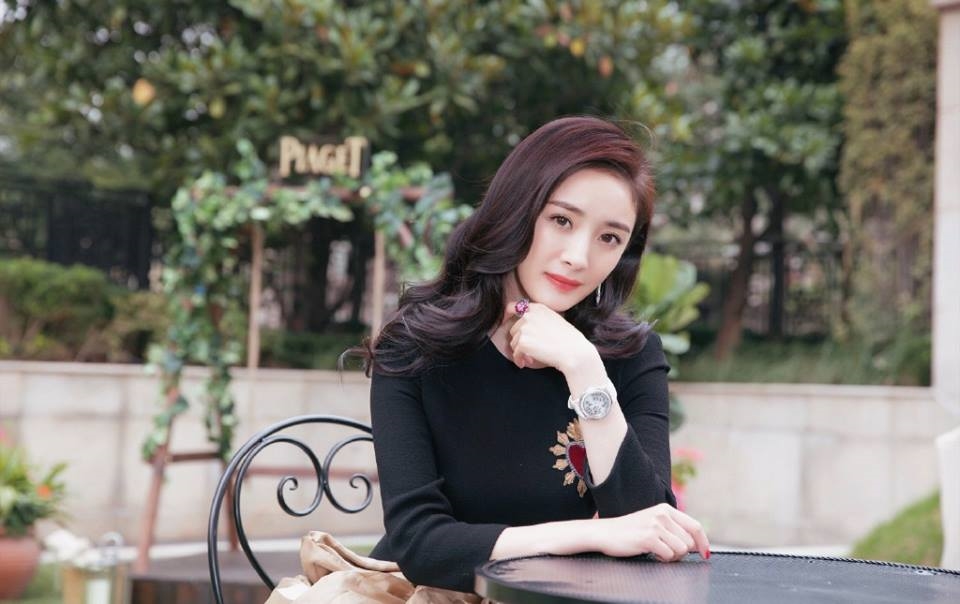 Mỹ nhân Cbiz đại ngôn trang sức: Người được tung hô, kẻ bị chê trách