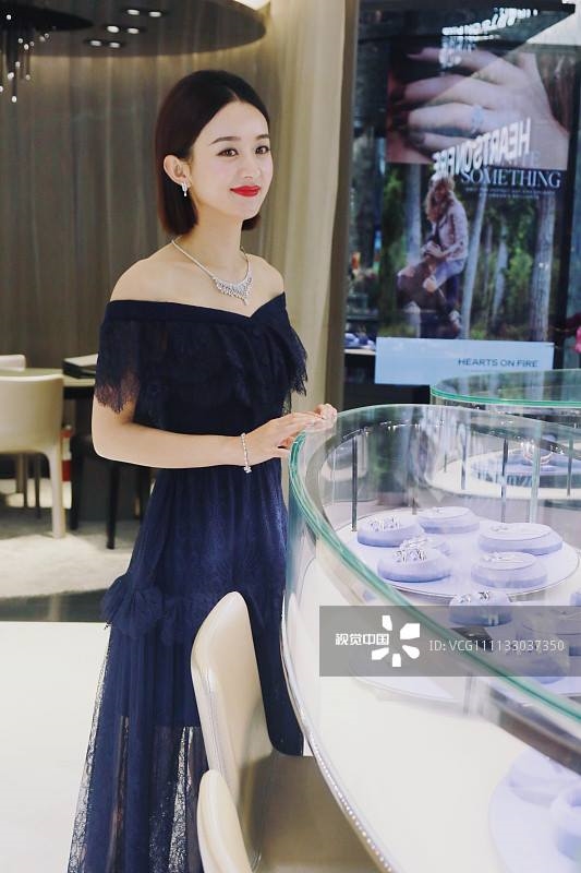 Mỹ nhân Cbiz đại ngôn trang sức: Người được tung hô, kẻ bị chê trách