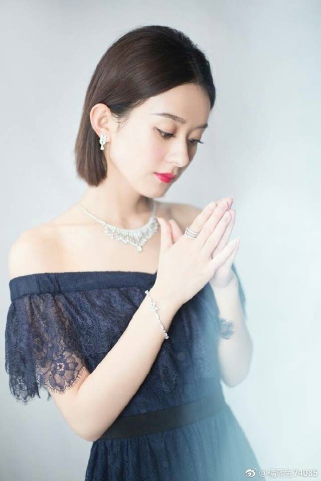 Mỹ nhân Cbiz đại ngôn trang sức: Người được tung hô, kẻ bị chê trách