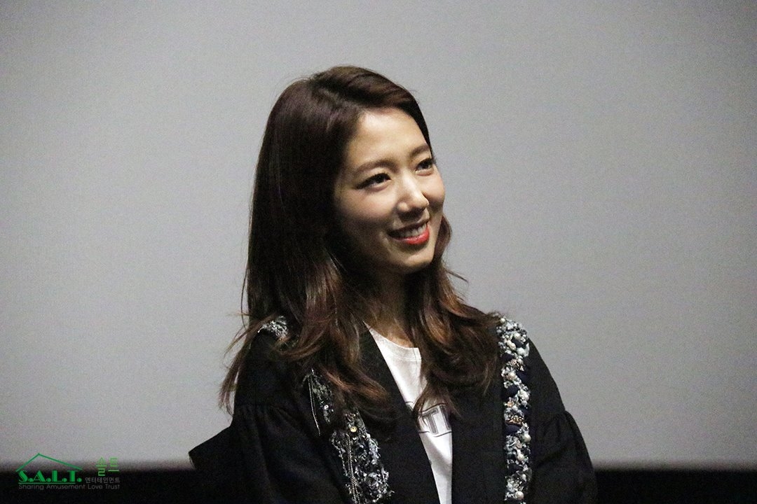 Park Shin Hye xinh như thiên thần trong sự kiện quảng bá movie mới