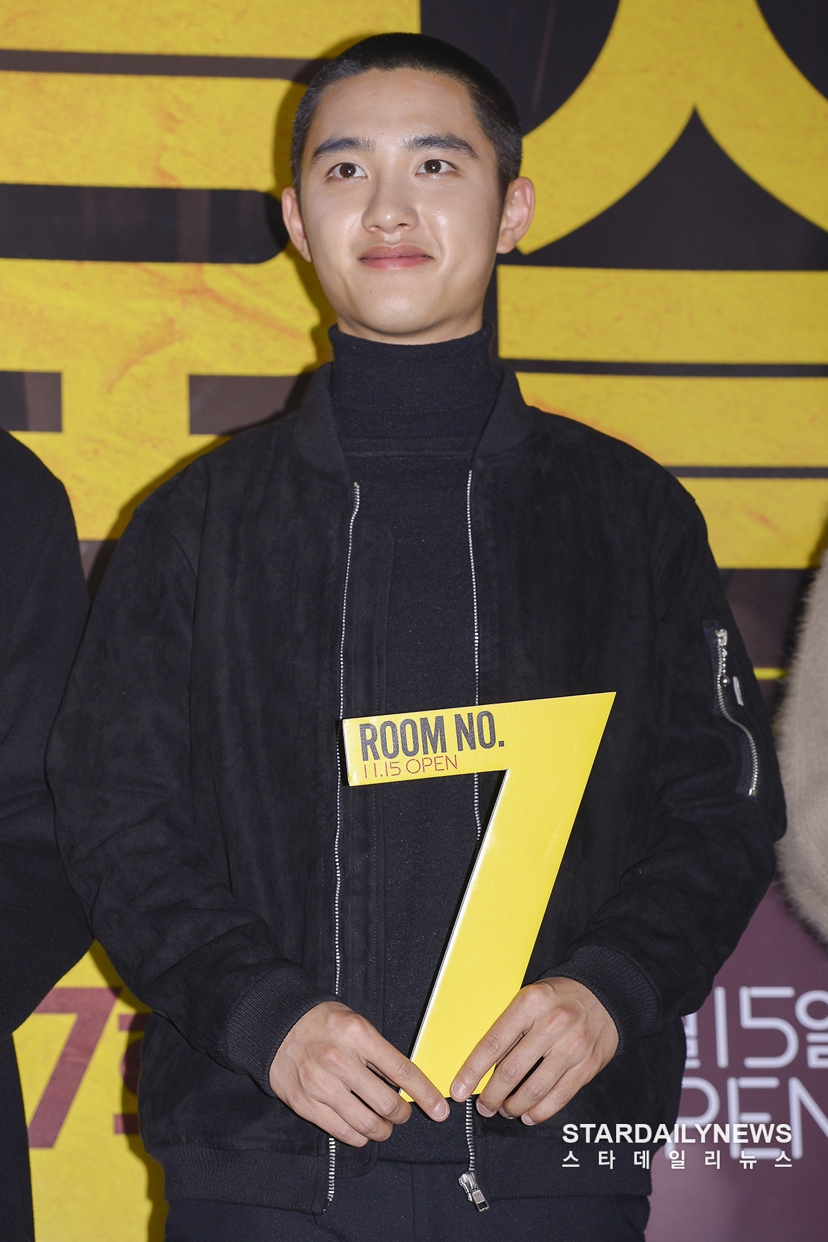 Mỹ nhân 'She was pretty' tái xuất sang chảnh, dàn mỹ nam EXO gây sốt