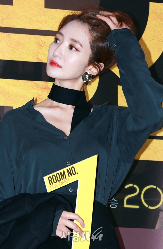 Mỹ nhân 'She was pretty' tái xuất sang chảnh, dàn mỹ nam EXO gây sốt