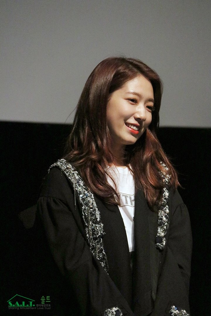 Park Shin Hye xinh như thiên thần trong sự kiện quảng bá movie mới