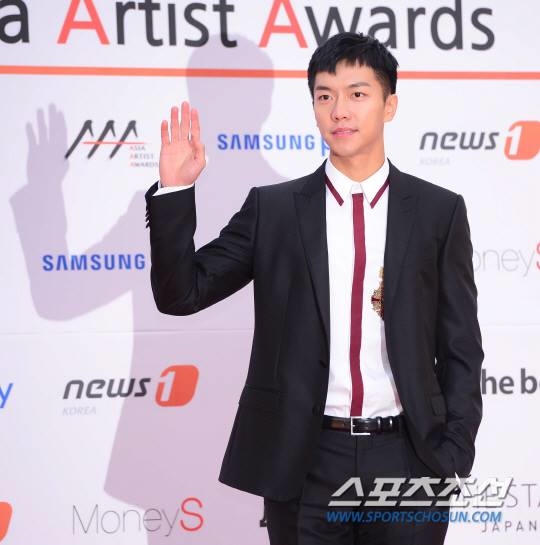 Cuối cùng cũng được chứng kiến Lee Seung Gi và Yoona 'hội ngộ'
