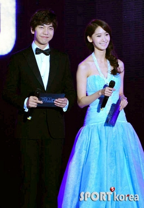 Cuối cùng cũng được chứng kiến Lee Seung Gi và Yoona 'hội ngộ'