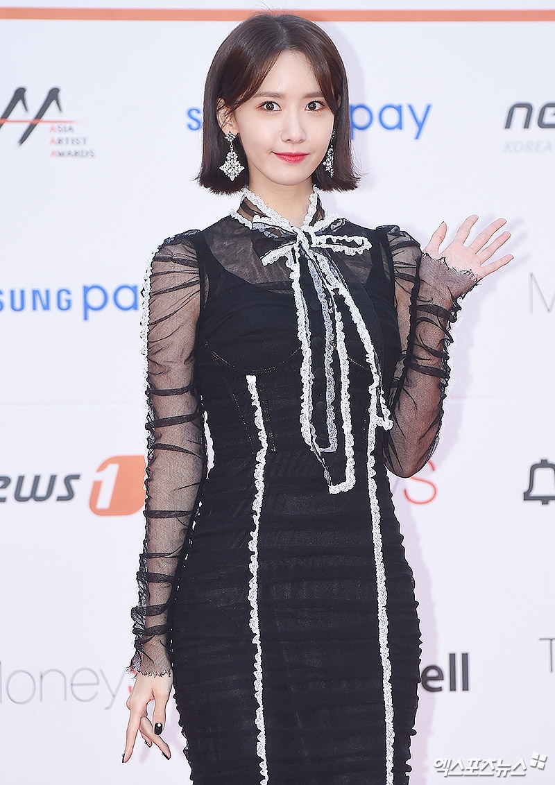 Dàn sao khủng 'dàn trận' trên thảm đỏ 'Asia Artist Awards 2017'