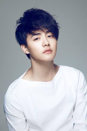 Ngưỡng mộ trước 'nghĩa cử hào hiệp' của những quý ông Hoa ngữ