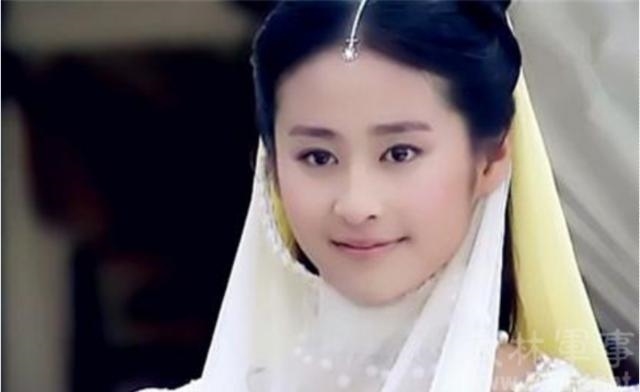 Những lần người đẹp Hoa ngữ bị chê bai vì làm 'đệ nhất mỹ nhân'