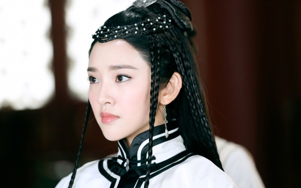 Những lần người đẹp Hoa ngữ bị chê bai vì làm 'đệ nhất mỹ nhân'