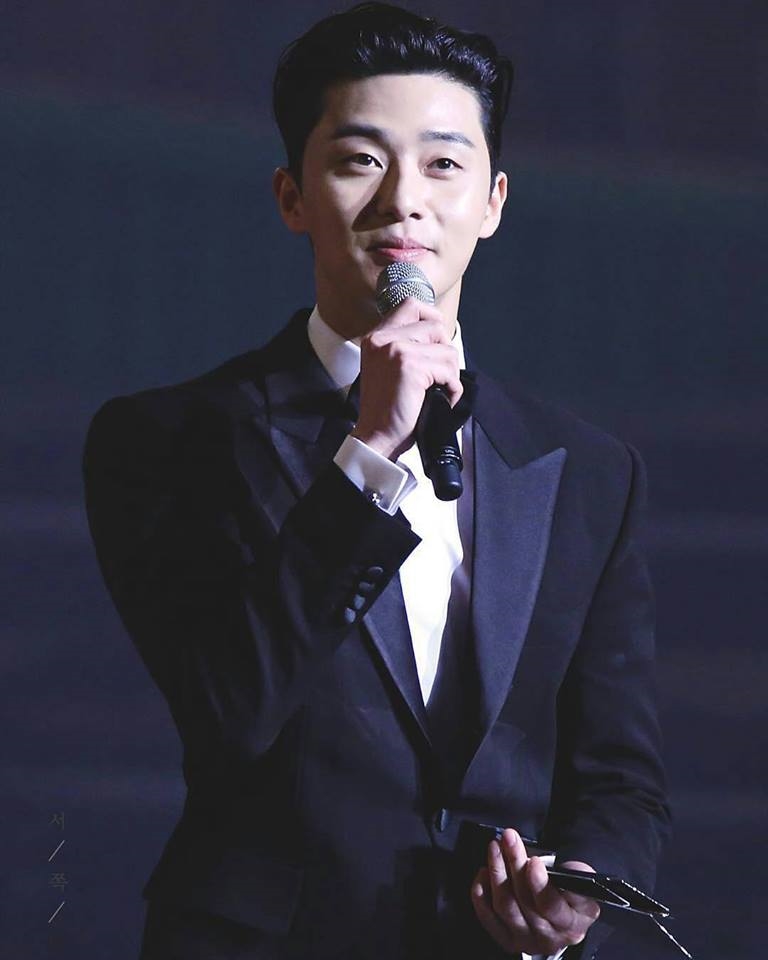 Lee Jun Ki tiết lộ muốn đóng cảnh nóng bỏng với Park Seo Joon