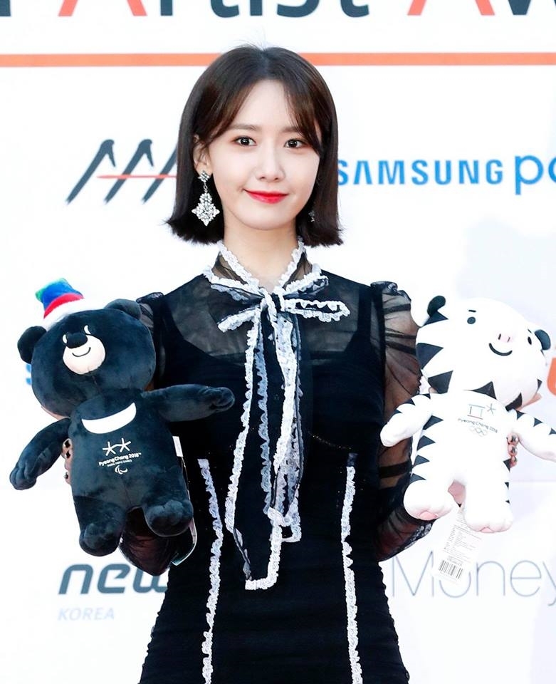 Fan nhận ra màn đụng độ váy áo của Yoona và Chi Pu, ai đẹp hơn?