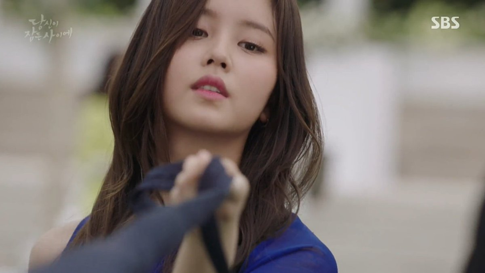 Màn comeback hài hước của cameo Kim So Hyun ở While you were sleeping