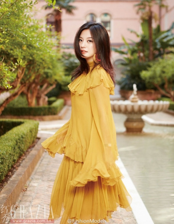 Những 'bà mẹ kế' quyến rũ nhất nhì làng giải trí Hoa ngữ