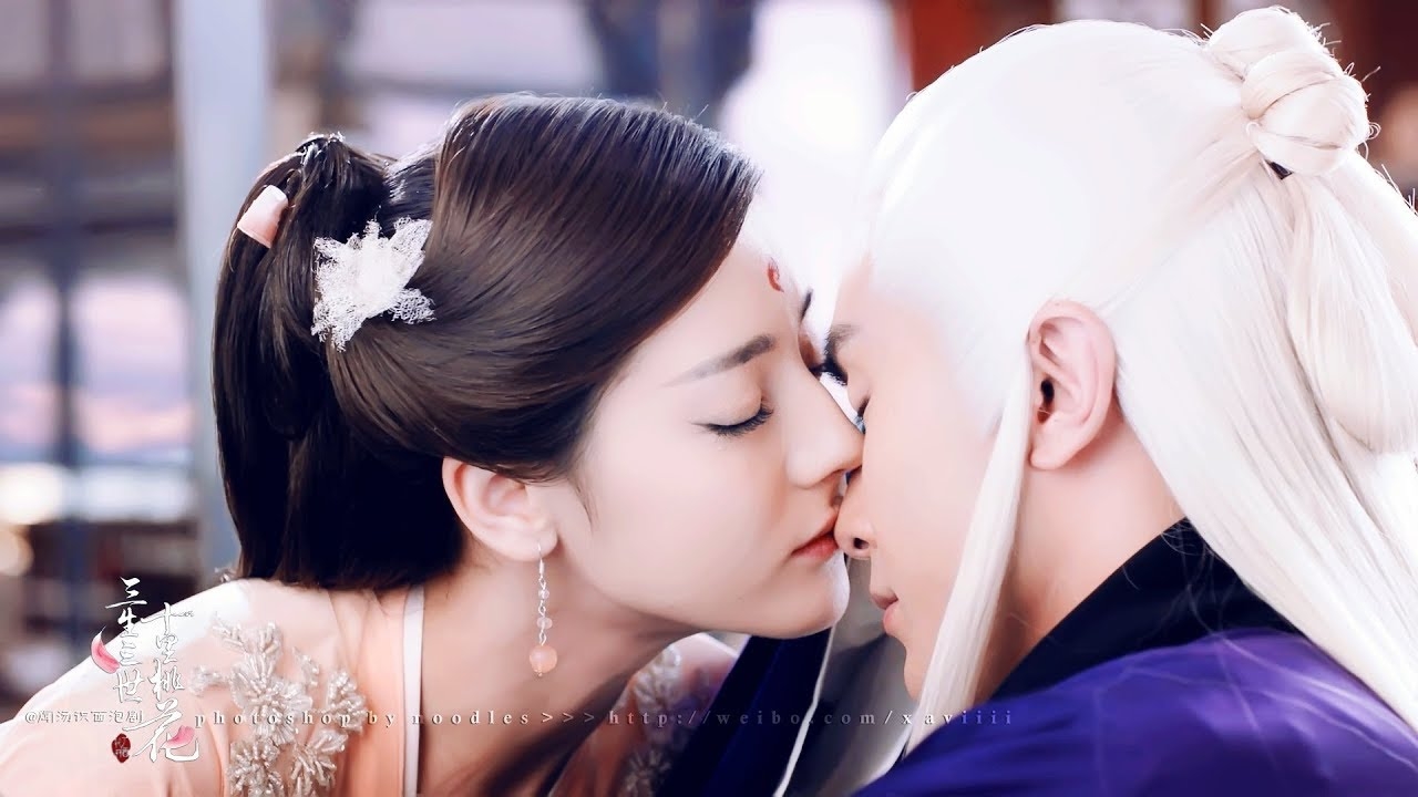 Tam Sinh Tam Thế Chẩm Thượng Thư