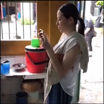 Chân Tử Đan và vợ đến Hội An, khen phở và bánh mì hết lời