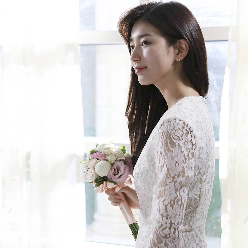 Khi Nàng Say Giấc tung ảnh hậu trường tình cảm của Suzy - Lee Jong Suk