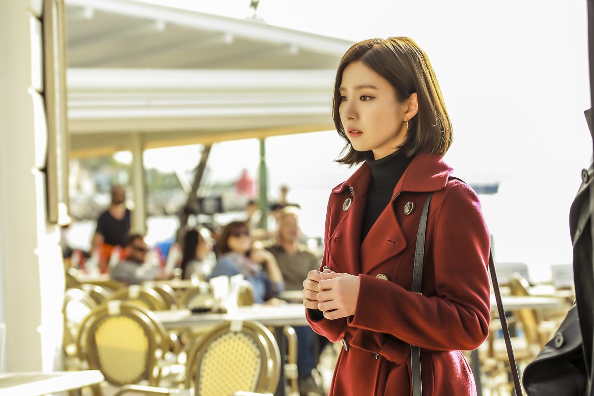 Black Knight tiết lộ loạt ảnh mới của nữ chính Shin Se Kyung