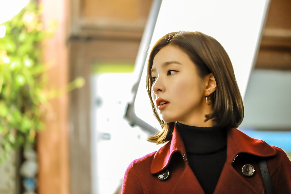Black Knight tiết lộ loạt ảnh mới của nữ chính Shin Se Kyung