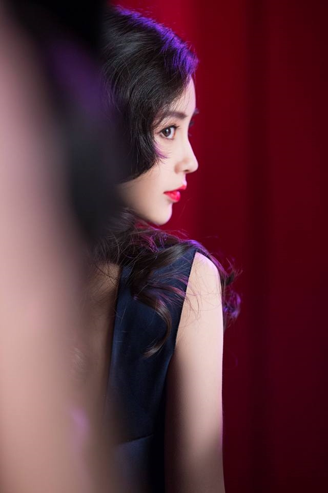 AngelaBaby lộng lẫy như nàng công chúa trong loạt ảnh mới