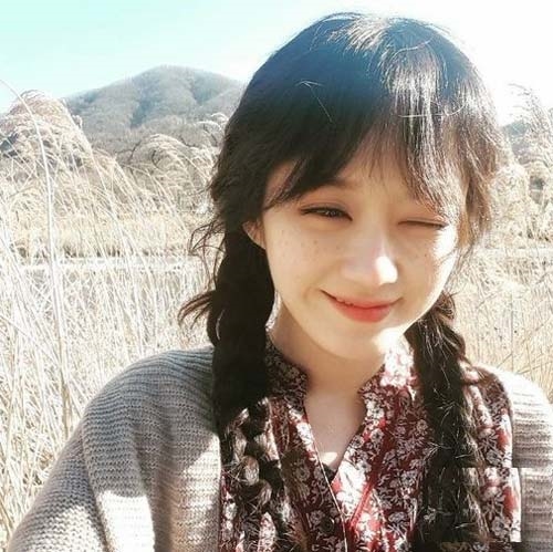 'Người đẹp không tuổi' Jang Na Ra và tấm lòng cao cả