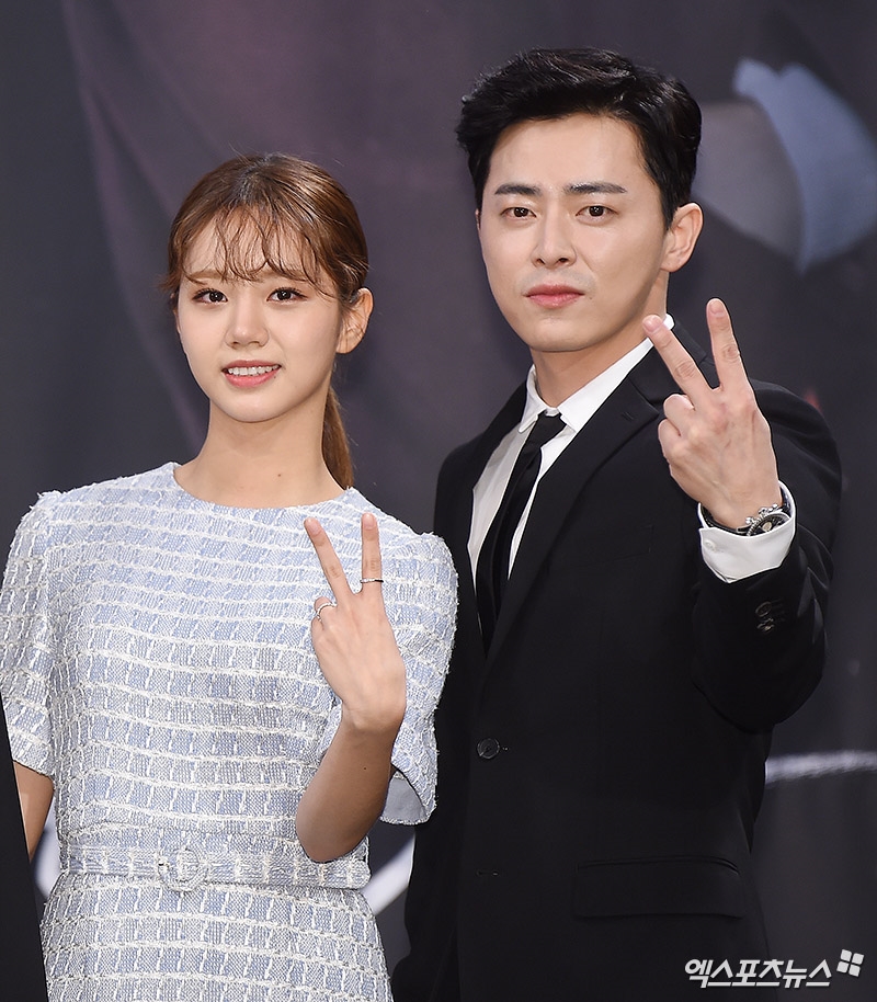 Hyeri khoe được Suzy giúp đỡ rất nhiều khi chuẩn bị vào vai phóng viên