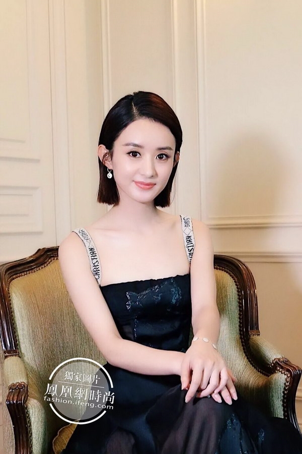 Những lần 'xuống tóc' giúp mỹ nhân Cbiz lên đời phong cách thời trang