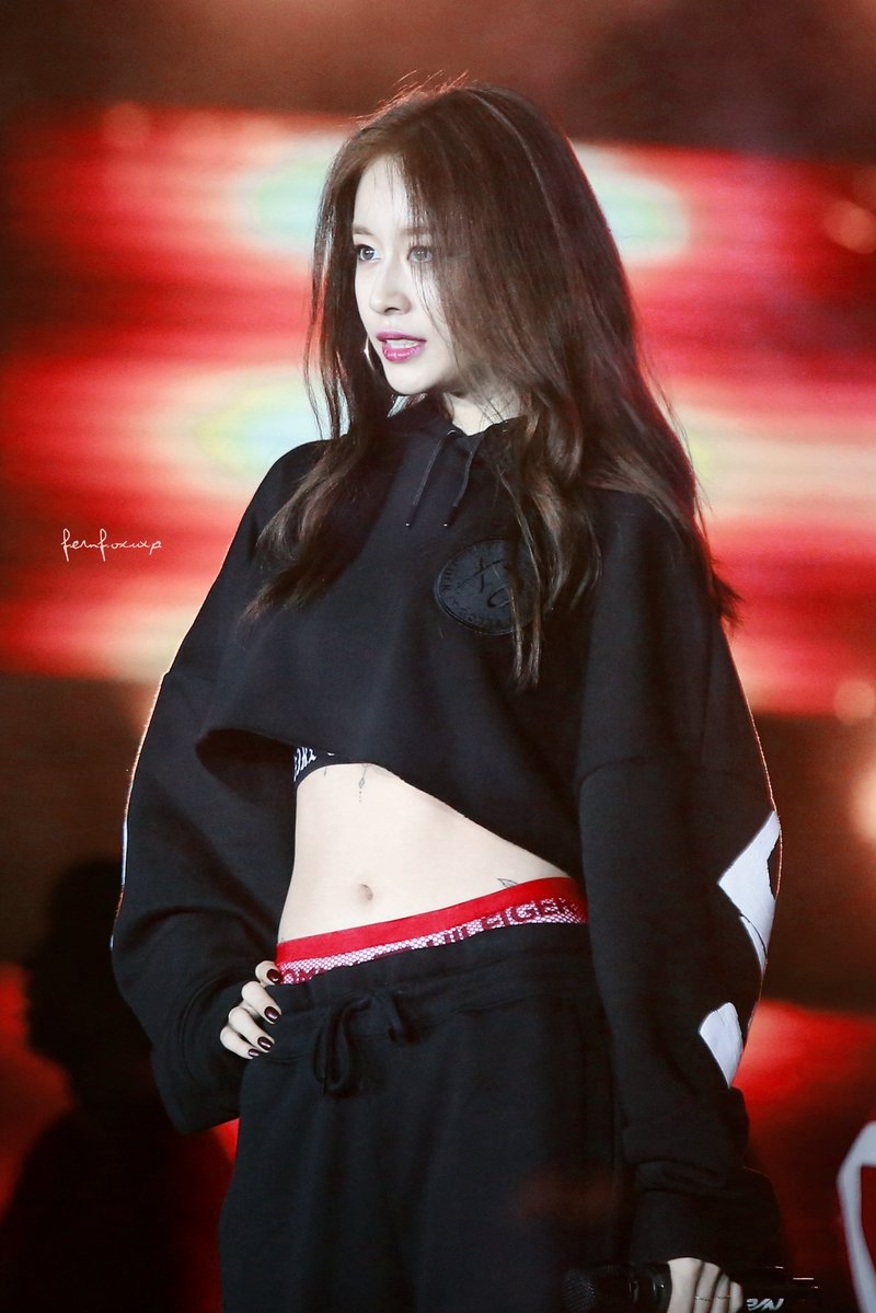 Sân khấu dành tặng fan Việt của Jiyeon khiến cho dân Hàn phát cuồng
