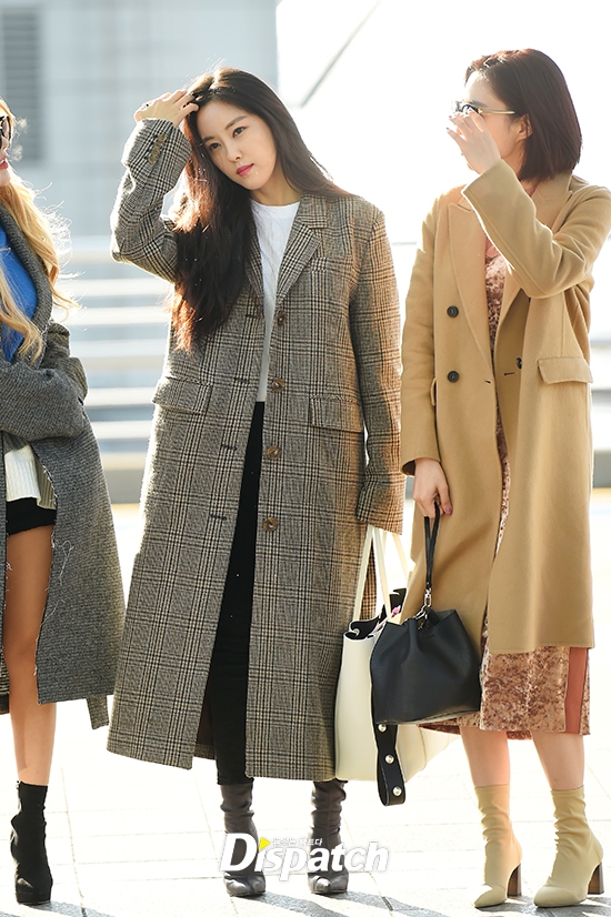 T-Ara sang chảnh, mặc đẹp biến sân bay thành sàn trình diễn thời trang