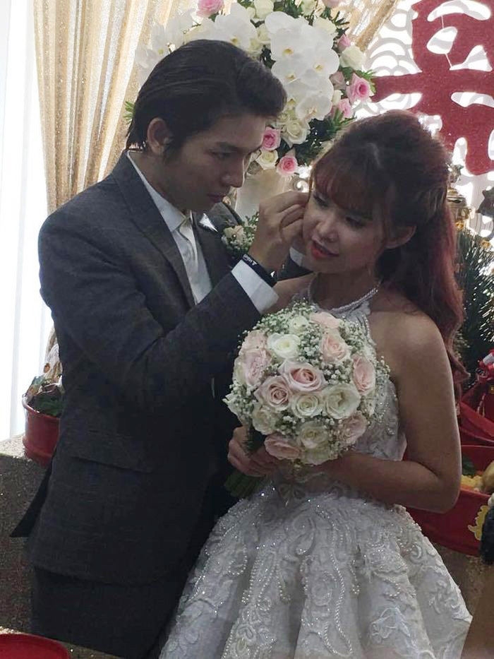 Sự trùng lặp giữa đám cưới Kelvin Khánh - Khởi My và Song – Song