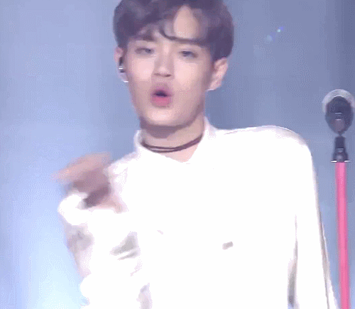 Khoảnh khắc huyền thoại của các idol nam Kpop