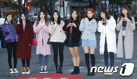 Dàn trai xinh gái đẹp Kpop đến KBS ghi hình cho Music Bank
