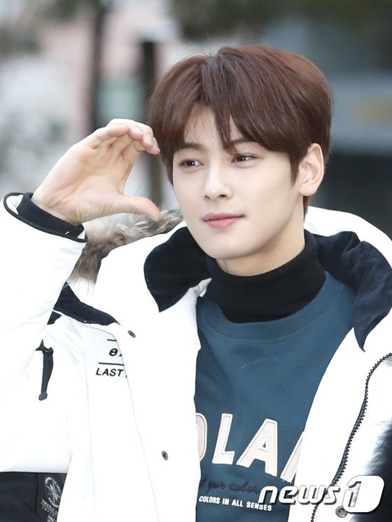 Dàn trai xinh gái đẹp Kpop đến KBS ghi hình cho Music Bank