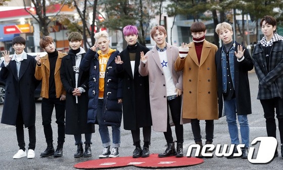 Dàn trai xinh gái đẹp Kpop đến KBS ghi hình cho Music Bank