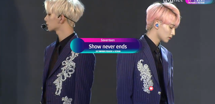 Wanna One, Seventeen và Samuel “đốt cháy” nhà hát Hòa Bình