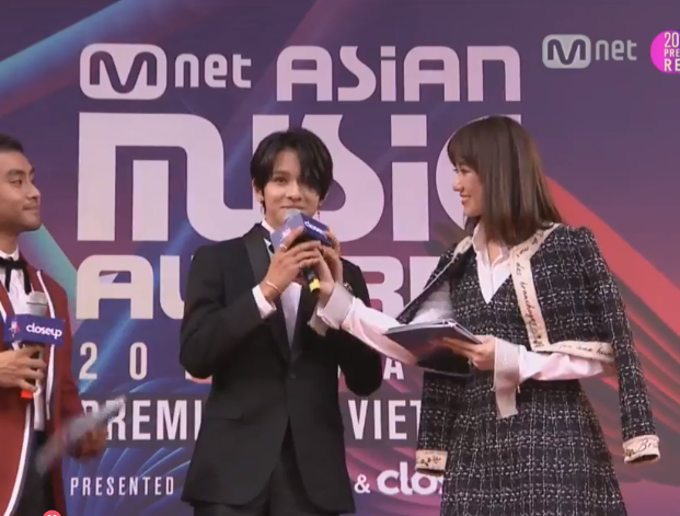 Thảm đỏ MAMA bùng nổ vẻ đẹp trai của Wanna One, Seventeen và Samuel