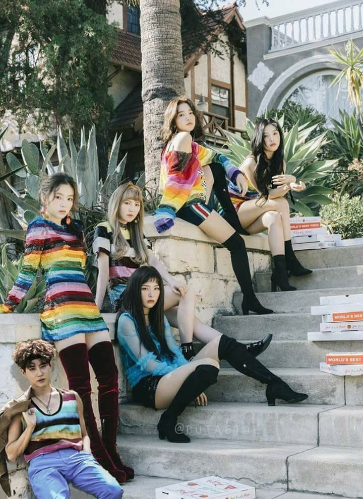 Meme thần thánh của idol Kpop