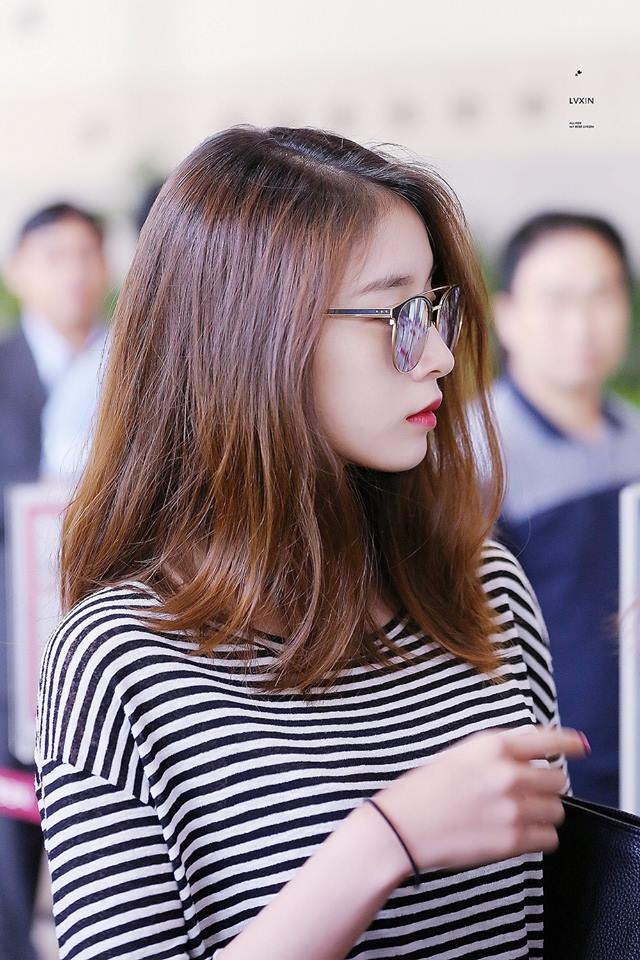 Ji Yeon và V là 2 ngôi sao được ca tụng góc nghiêng đẹp thần sầu