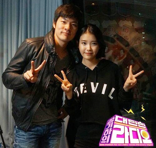 Những cặp đôi yêu gây sốc showbiz Hàn khi tuyên bố hẹn hò