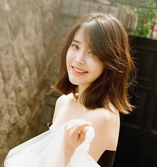 Khi mỹ nhân Hàn khoe vai hờ hững: đẳng cấp của sự gợi cảm và hoàn hảo