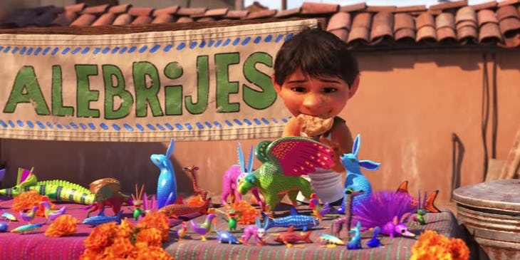 Chỉ fan ruột của Pixar mới nhìn ra những bí ẩn thú vị này trong Coco