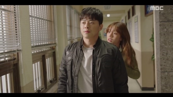 'Two Cop' vừa lên sóng, diễn xuất của Hyeri đã nhận không ít 'gạch đá'
