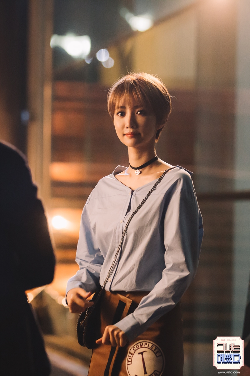 Khám phá chìa khóa cho sắc đẹp thời thượng của Go Jun Hee