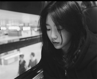 Taeyeon gặp tai nạn giao thông phải vào bệnh viện kiểm tra