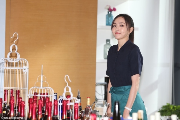 Đường Yên ra dáng bà chủ gia đình bắt nạt La Tấn