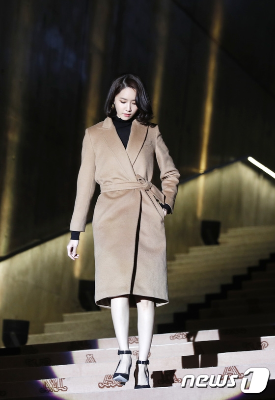3 nữ thần Kpop Yoona, Naeun, Sunmi đọ sắc