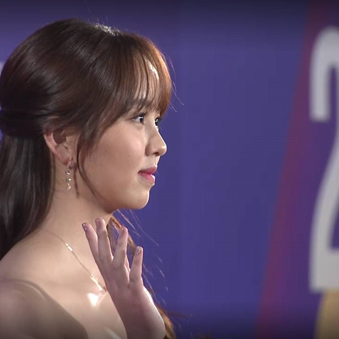Kim So Hyun xinh đẹp và đáng yêu trên thảm đỏ MAMA 2017 tại Nhật